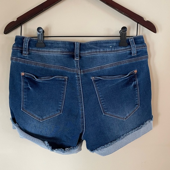 Eighty Two Denim Jean Shorts Medium Wash Size 7 - Picture 5 of 7